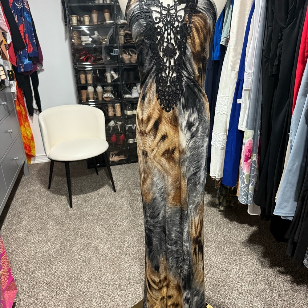 Designer Original **stretch S/M Elegant Animal Print Maxi Dress with Lace Detail